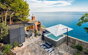 Super Horizont- Sea View Apartments With Private Jacuzzi Time & Free Parking
